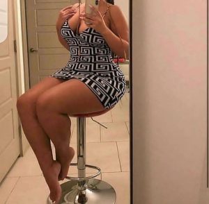 Nadia. Sexy Escort in South C Offering hot massage and Sex in all Styles.